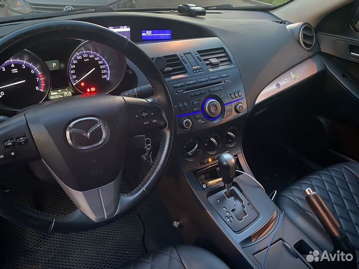 Mazda 3, 2011
