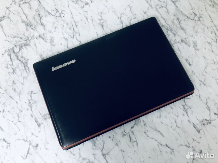 Lenovo Ideapad Y570/Core i5/ram 6gb/SSD+HDD