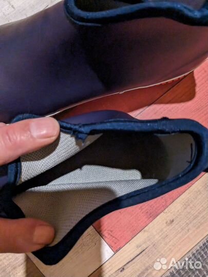 Резиновые ботинки