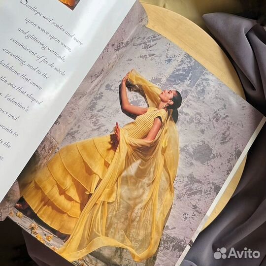 Винтажная книга о высокой моде., 1999 г