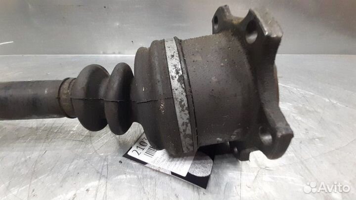 Полуось передняя правая Audi A4 B6 2000-2004