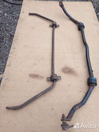 Стабилизатор Chrysler Voyager Dodge Caravan 2000г