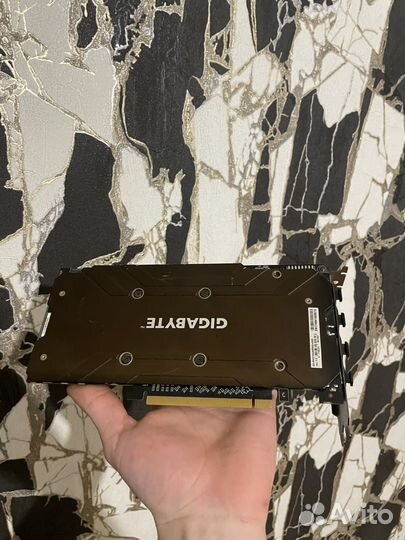 Видеокарта gigabyte RX 570 4Gb