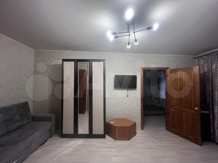 2-к. квартира, 42 м², 5/5 эт.