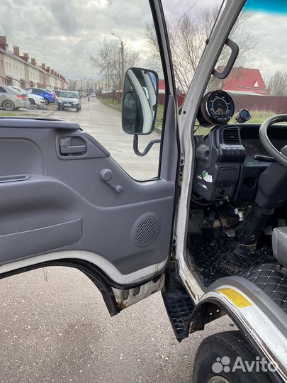 Isuzu NQR71 с КМУ, 2007