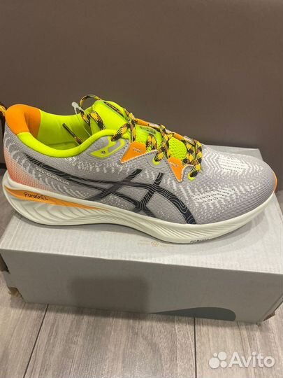 Новые кроссовки asics 44 размер