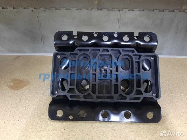 Подушка двигателя Volvo FH13 задняя