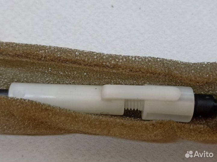 Трос замка багажника Volkswagen Touareg 7L AXQ