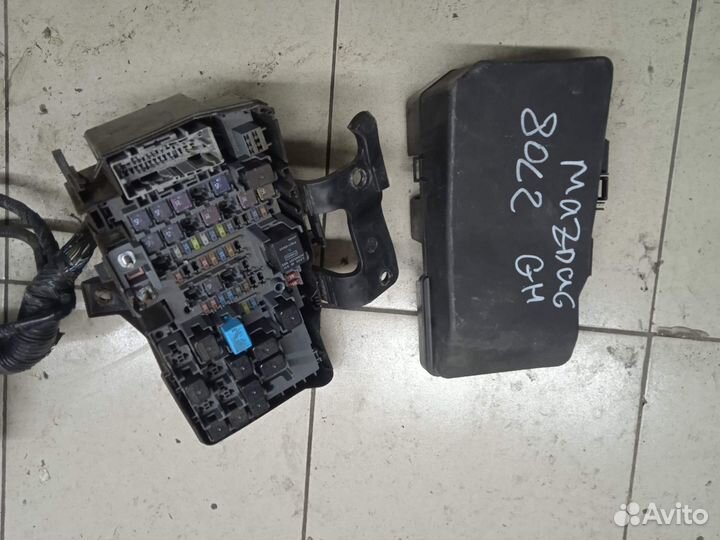 Блок предохранителей mazda 6 08-12 GH