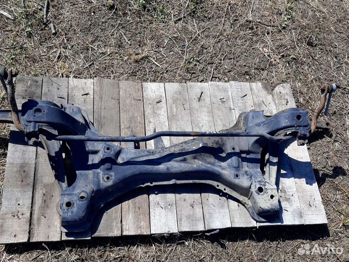 Подрамник Ford Galaxy 2000-2006