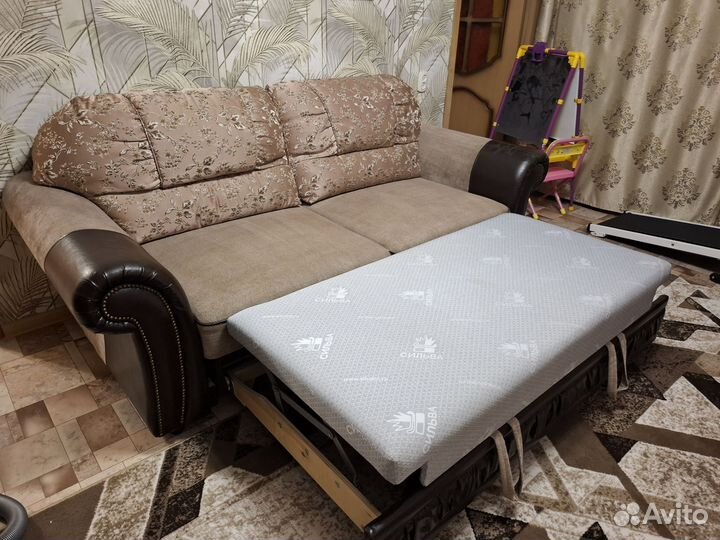 Набор мягкой мебели