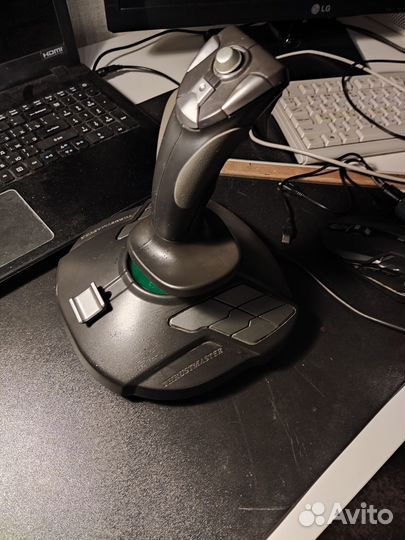 Джойстик Thrustmaster T.16000M