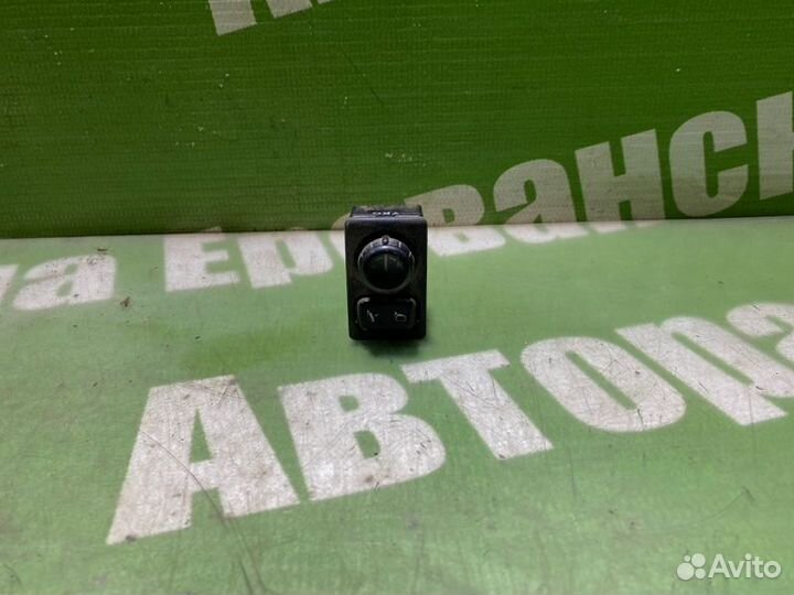 Блок управления зеркалами Nissan March K11 CGA3DE