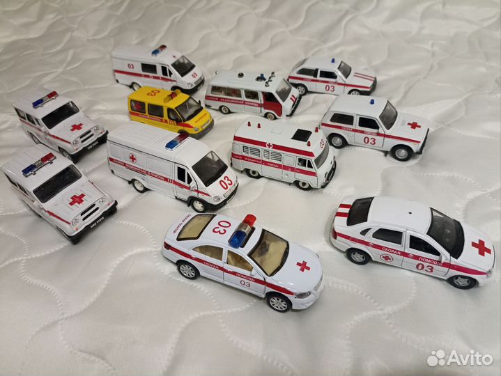 Коллекция моделей машин скорая помощь 12шт