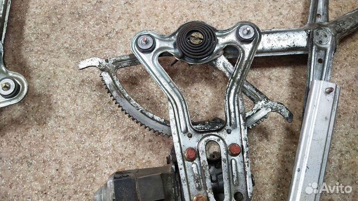 Передние стеклоподъёмники Mercedes-Benz w124