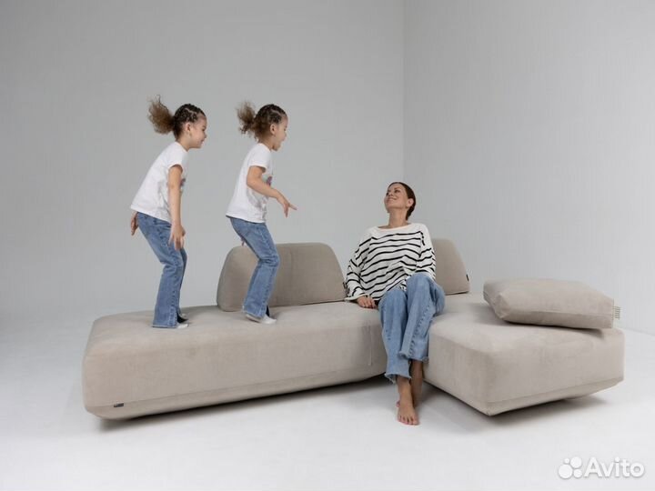 Диван со спальным местом 4400х1800 мм