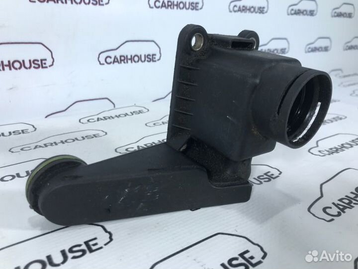 Клапан вентиляции картерных газов Audi A4