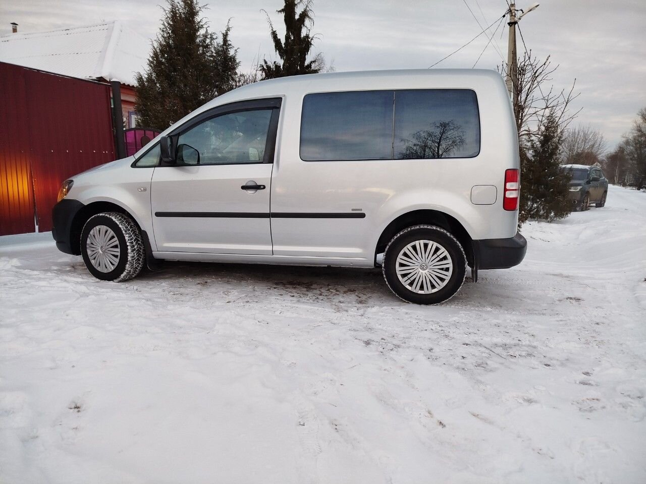 Volkswagen Caddy: фото владельца