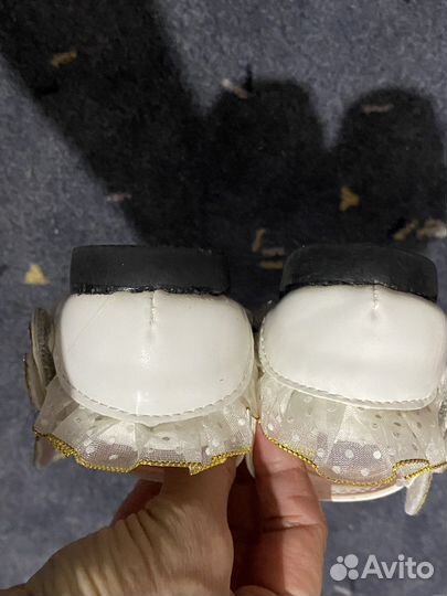 Туфельки белые,размер 23.Б/у