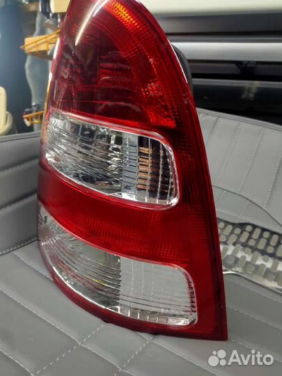 Задний фонарь fielder