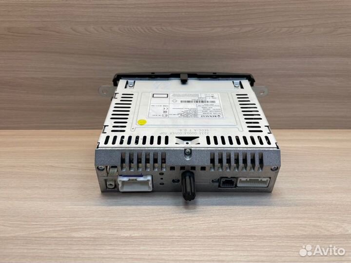 Магнитола штатная LADA X-Ray Cross