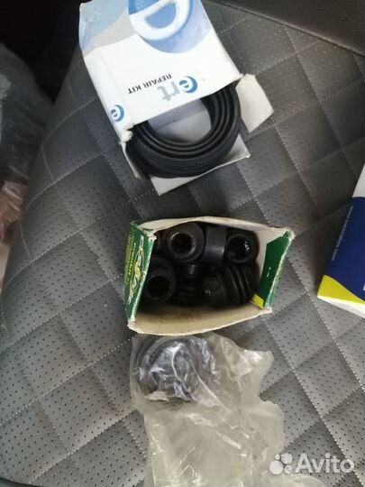 Тормозные колодки и ремкомплект суппорта