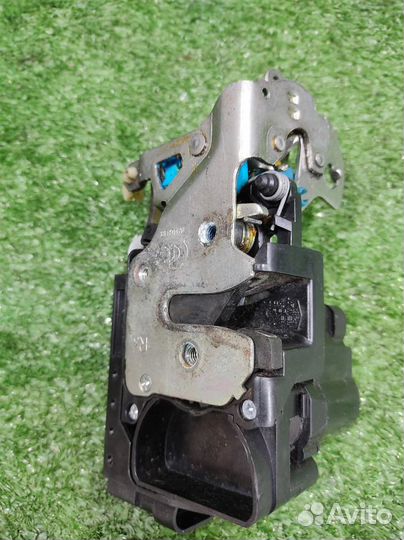 Замок двери передней правой Chevrolet Lacetti 2007