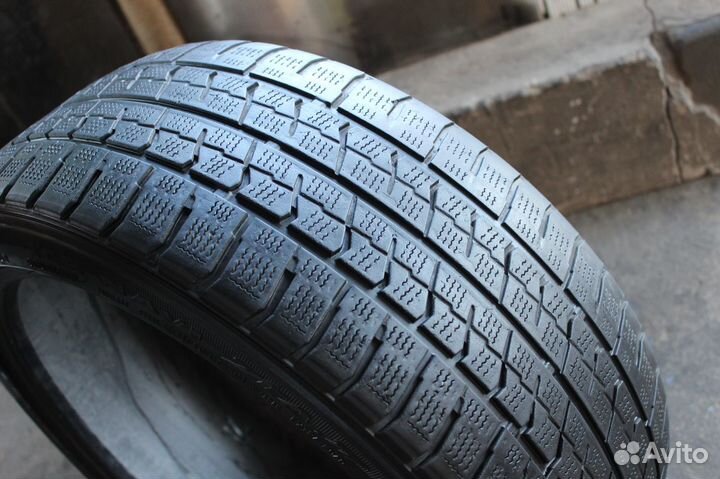 Goodyear Ice Navi Zea II 235/40 R19