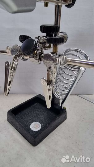 Лупа третья рука