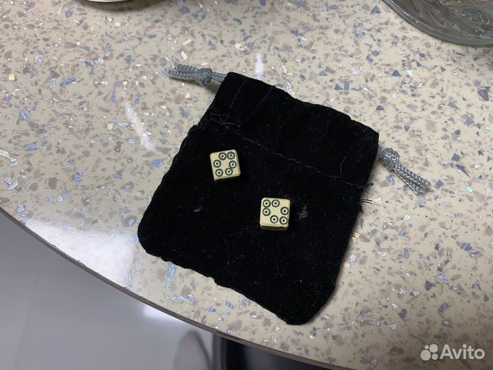 Кости (зарики) из бивня мамонта