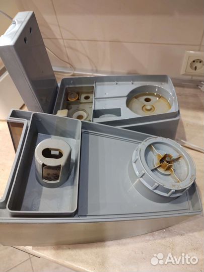 Увлажнитель AEG