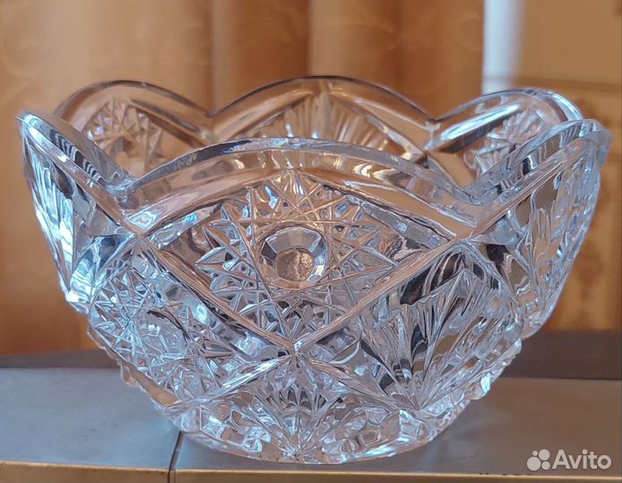 Хрустальная ваза