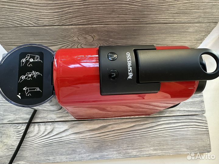 Кофемашина nespresso essenza mini