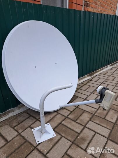 Спутниковая антена 90см на 90см