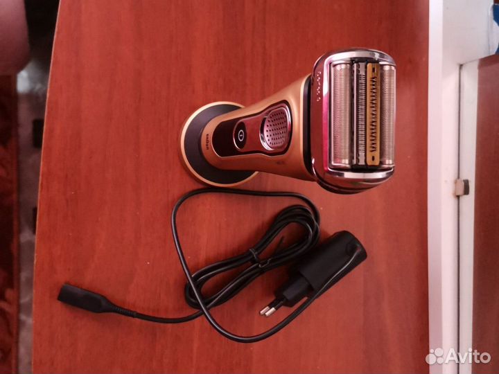 Електробритва Braun 9299s