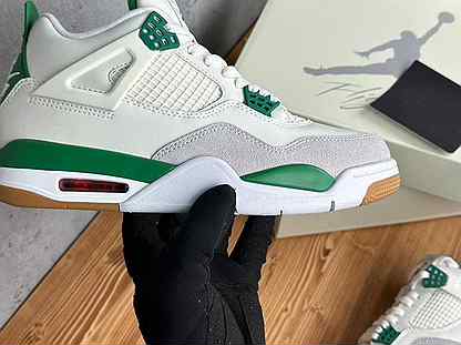 Nike Air Jordan 4 Pine Green Lux