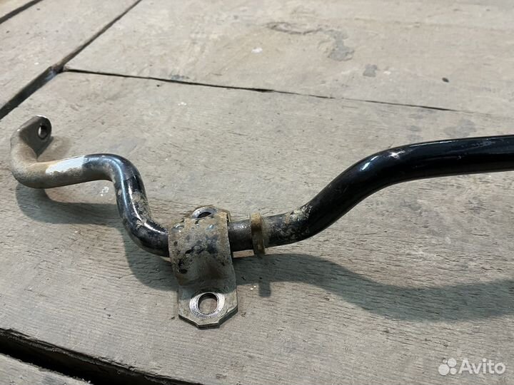 Задний стабилизатор Toyota rav 4 30 рестайл2011