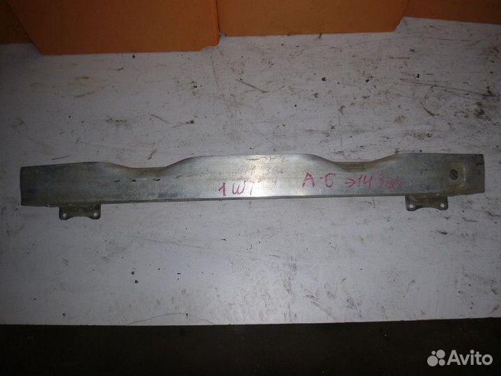 Усилитель заднего бампера audi A6 C7,4G 2011