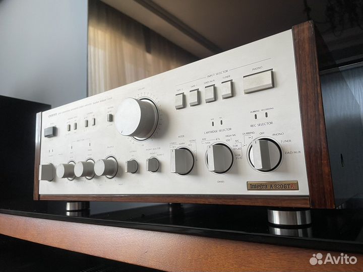 Усилитель мощности Onkyo Integra A-820 GTR