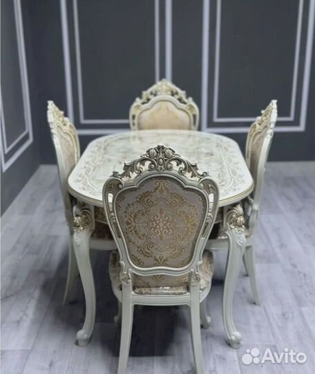 Стол для кухни со стульями