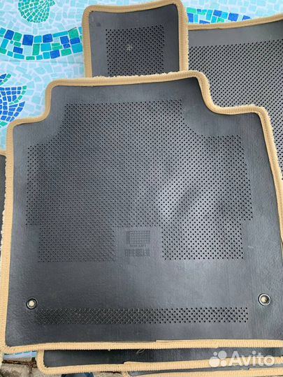 Автомобильные коврики lexus