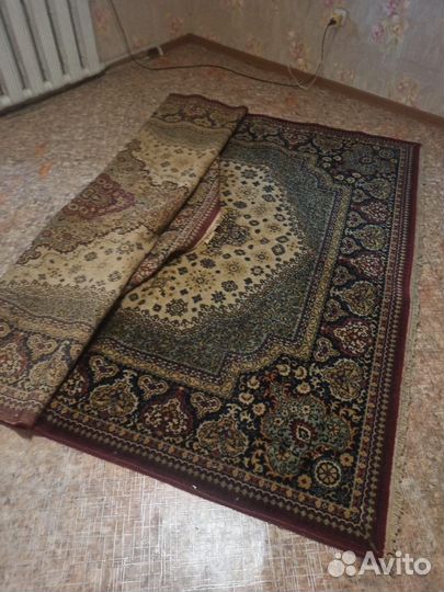 Ковер шерстяной