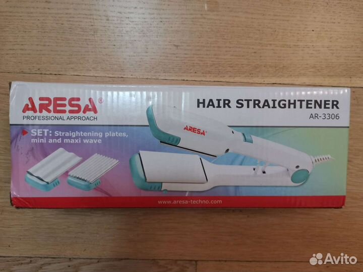 Выпрямитель (утюжок) / гафре для волос