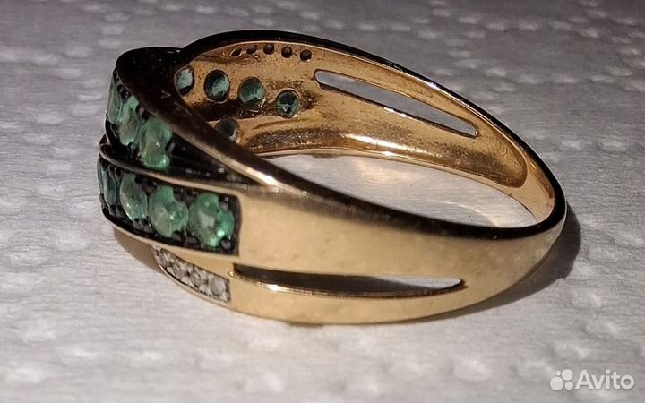 Золотые серьги и кольцо с изумрудом и бриллиант