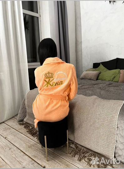 Халат с вышивкой