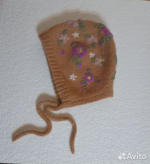 Чепчик с вышивкой