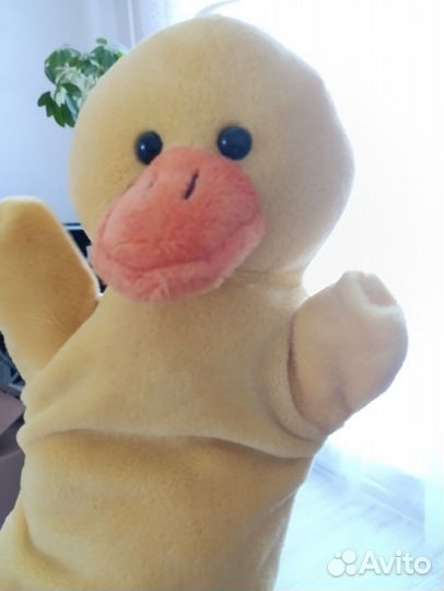 Кукла на руку. Утенок