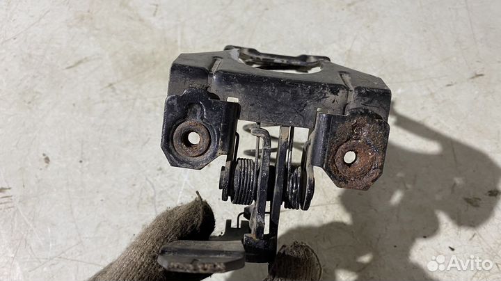 Ручка открывания капота Mercedes Benz W210