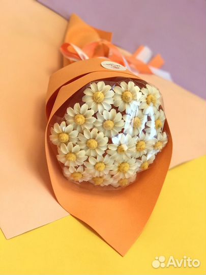 Букеты из шоколада к 8 Марта