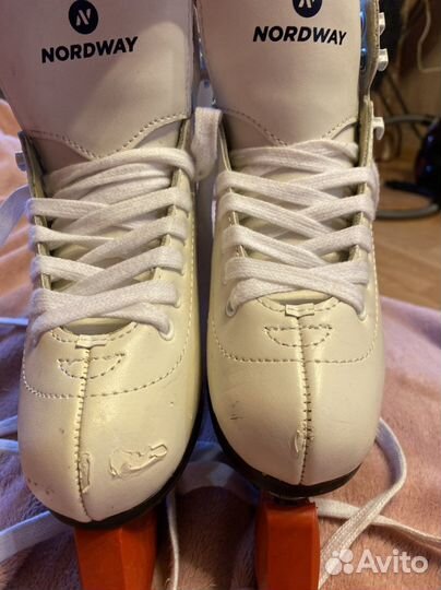 Коньки фигурные 31размер